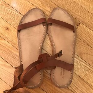 Minimalist strappy brown leather sandals